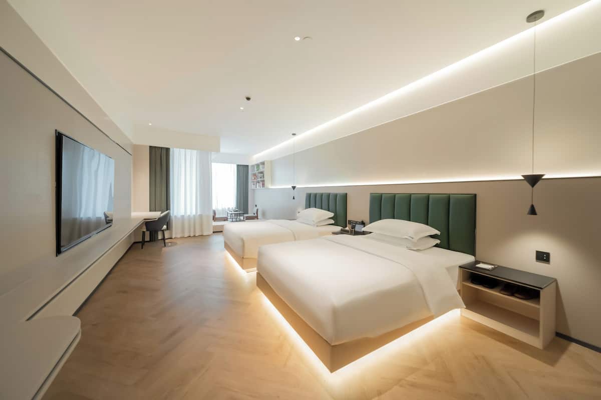 Elite Twin Room, City View | Premium bedding, down comforters, pillowtop beds, desk