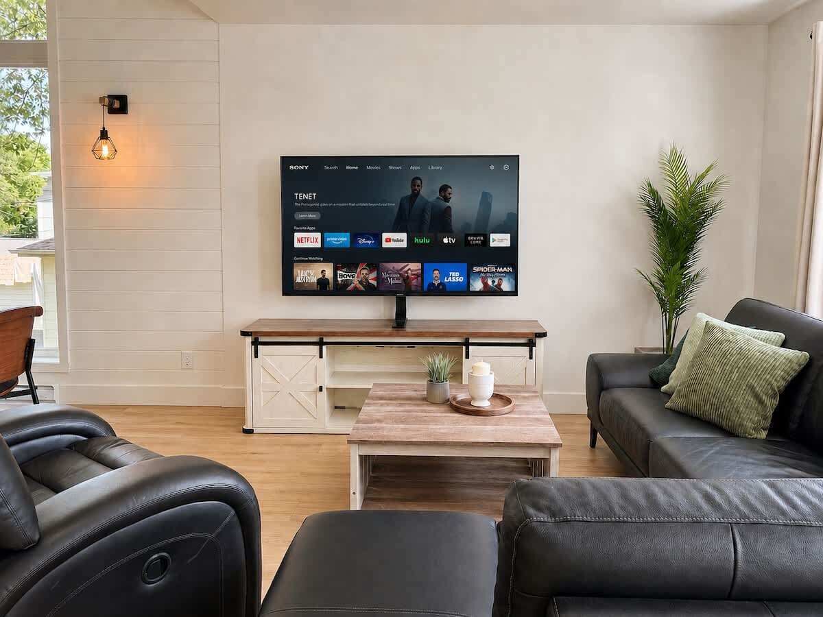 TV, offices