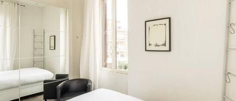Apartment, Balcony