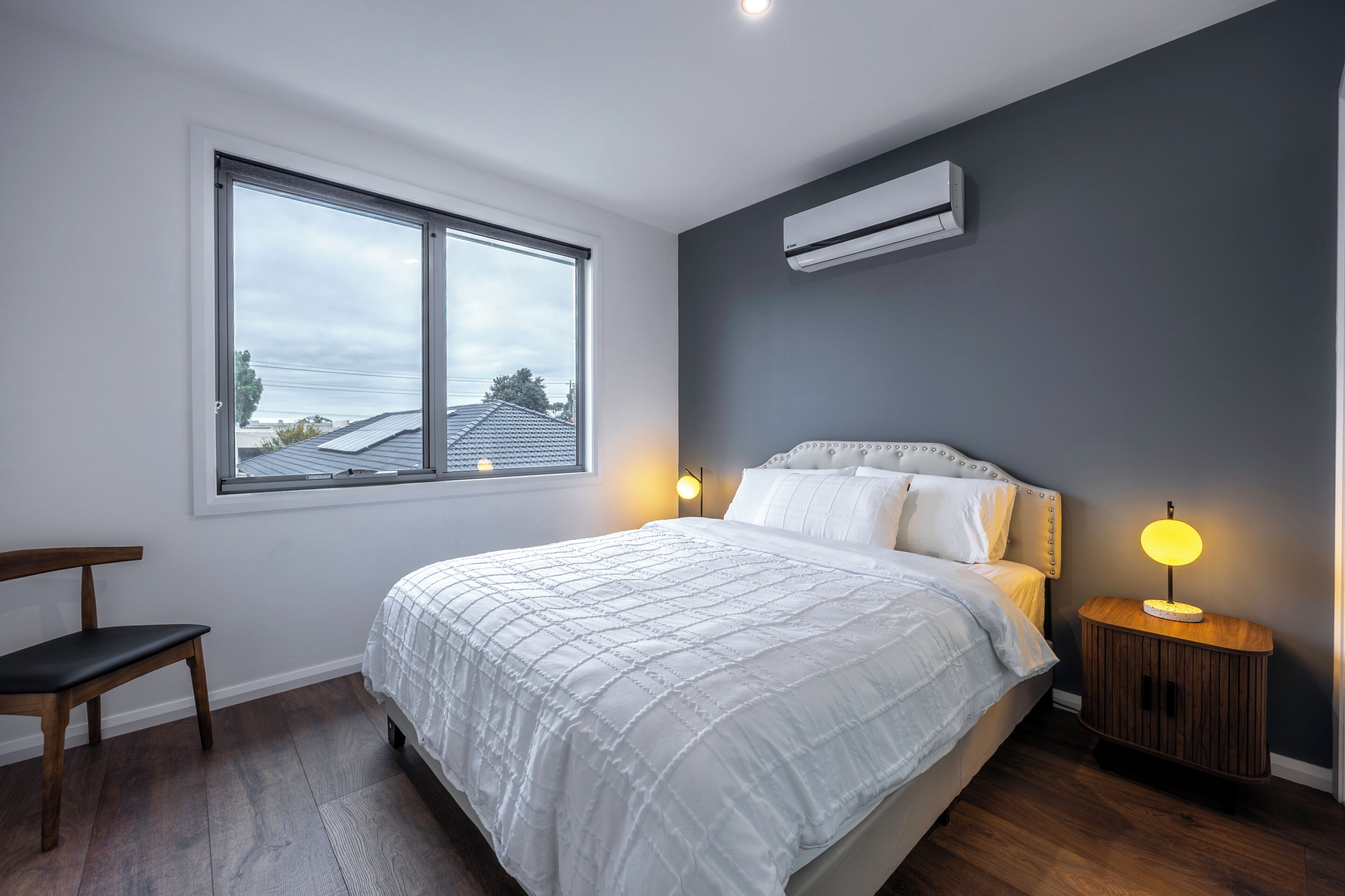 4 bedrooms, desk, iron/ironing board, free WiFi