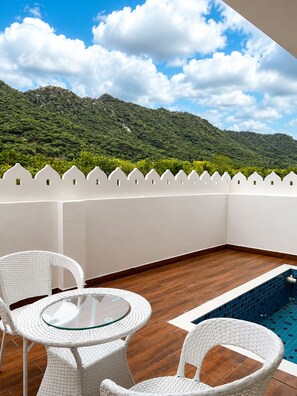 Departamento de lujo, 2 habitaciones, alberca privada | Alberca | Alberca al aire libre 