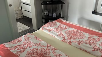 1 Schlafzimmer, Bügeleisen/Bügelbrett, WLAN, Bettwäsche