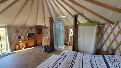 Unique, fully equipped yurt for 2 people