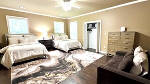 Room - Davis Hill Manor - Luxury 6BR/5.5BA Home in Marietta near Atlanta, Georgia (Marietta)