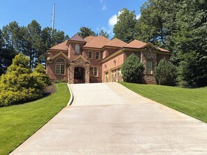Exterior - Davis Hill Manor - Luxury 6BR/5.5BA Home in Marietta near Atlanta, Georgia (Marietta)