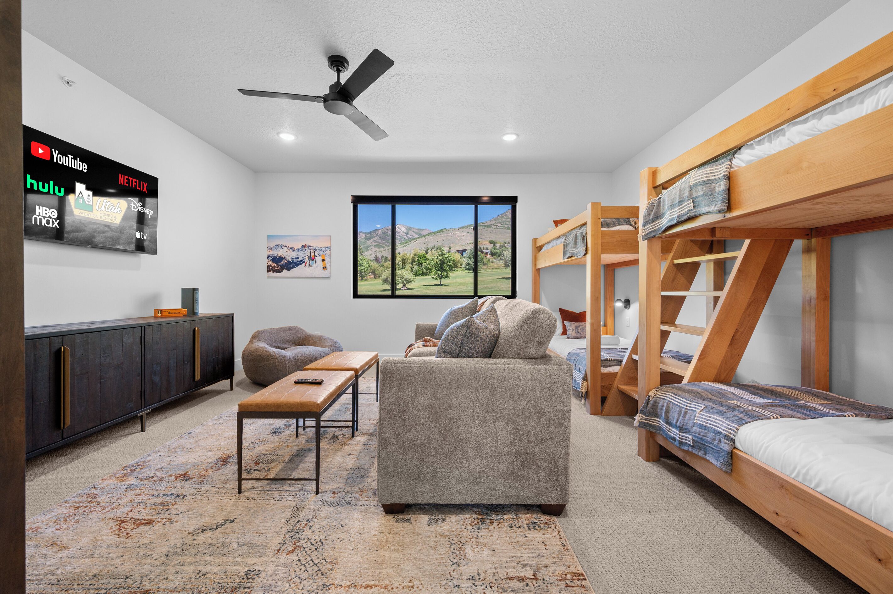 2 bedrooms, iron/ironing board, travel crib, WiFi (free)