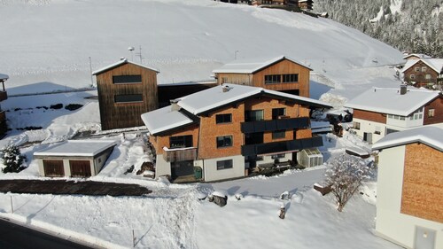 Apartment 'Hus Obergrecht' with Mountain View, Balcony and Wi-Fi