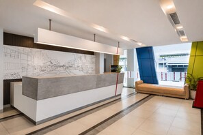 Lobby - d'primahotel Malioboro Yogyakarta (Yogyakarta)