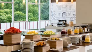 Daily buffet breakfast for a fee