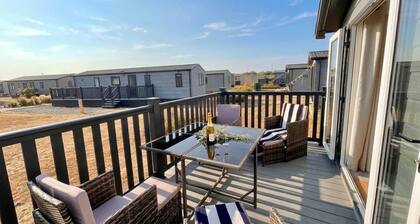 Lovely Holiday Home On Waxham Sands