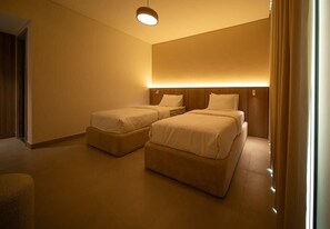 5 slaapkamers, een strijkplank/strijkijzer, wifi, beddengoed