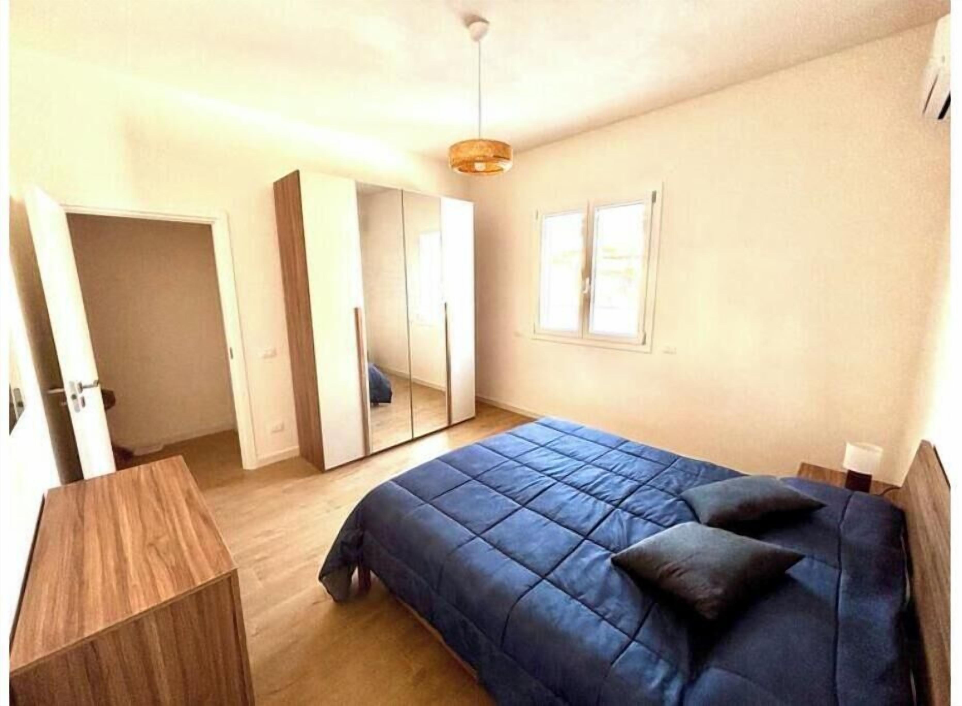 2 quartos, ferros/tábuas de passar roupa, Wi-Fi de cortesia