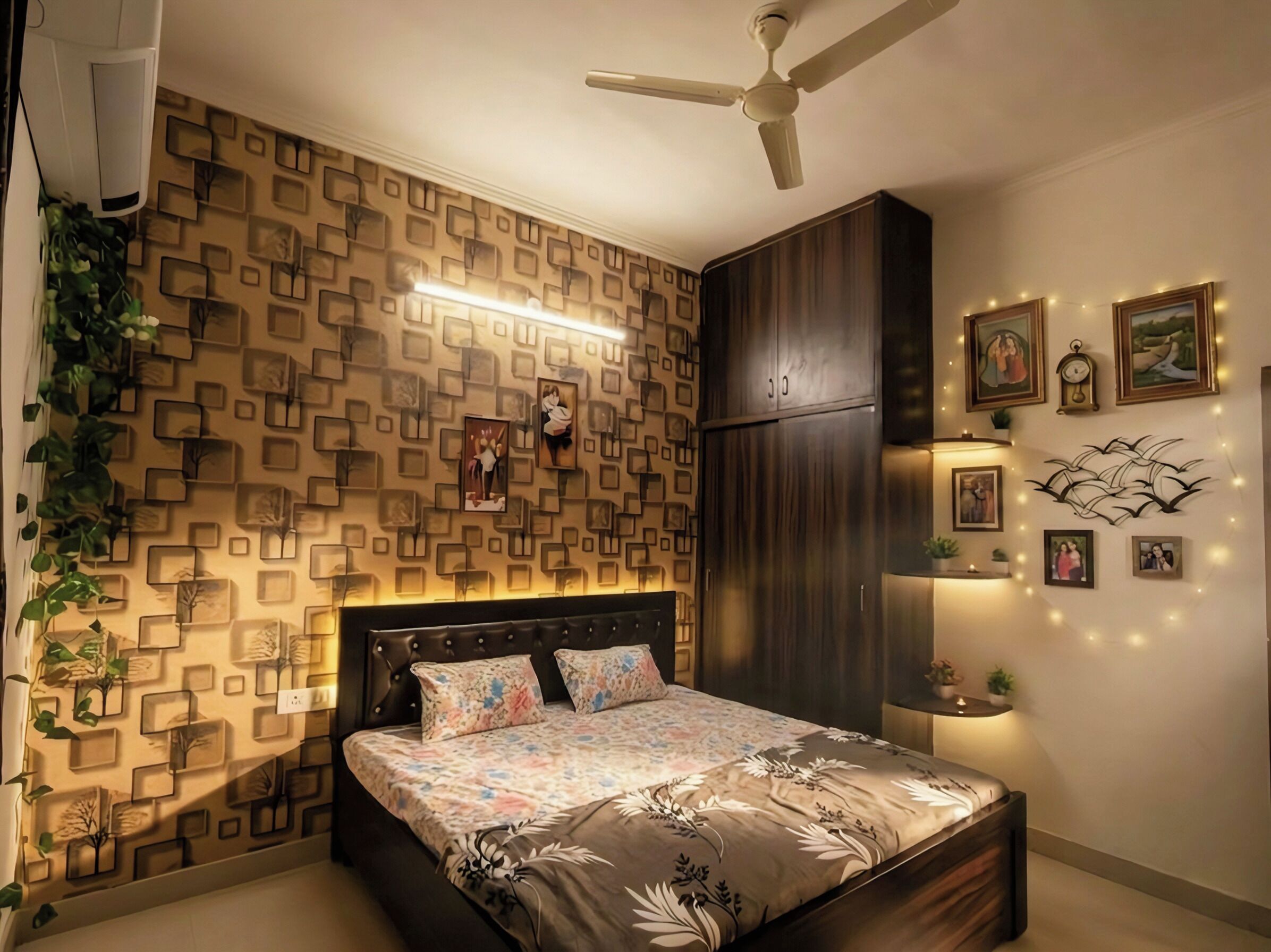WiFi (free), bed sheets