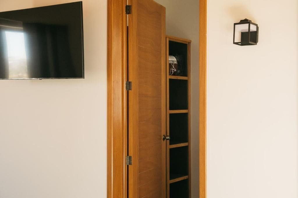 Habitación doble Deluxe, balcón, vista al jardín | Interior