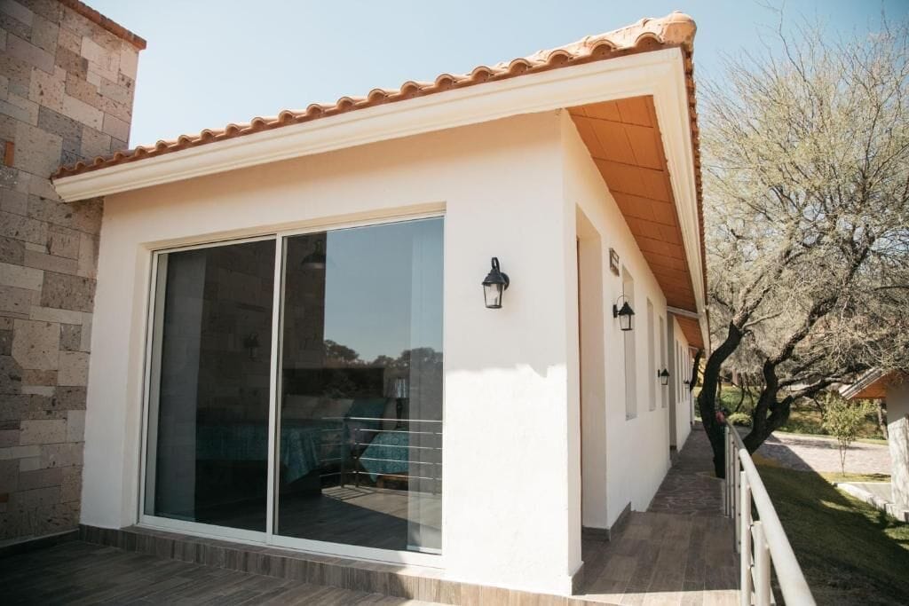 Habitación doble Deluxe, balcón, vista al jardín | Exterior