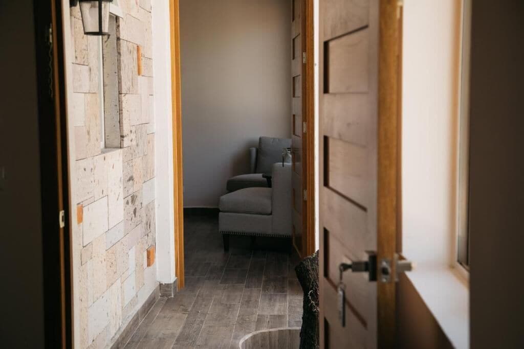 Habitación con 2 camas individuales, vista al jardín | Interior