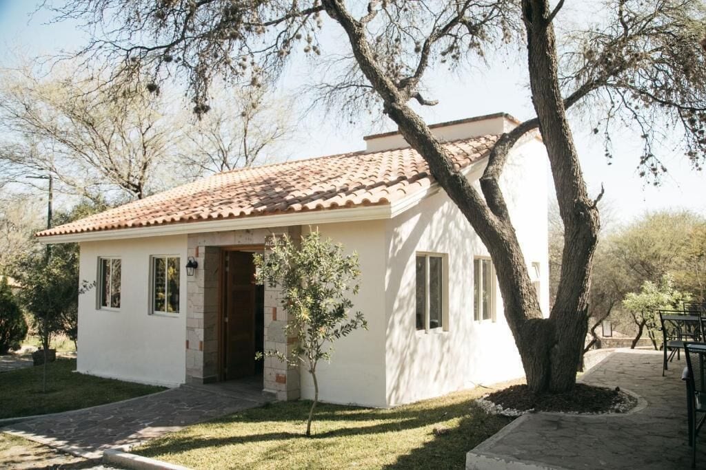 Suite, balcón, vista al jardín | Exterior