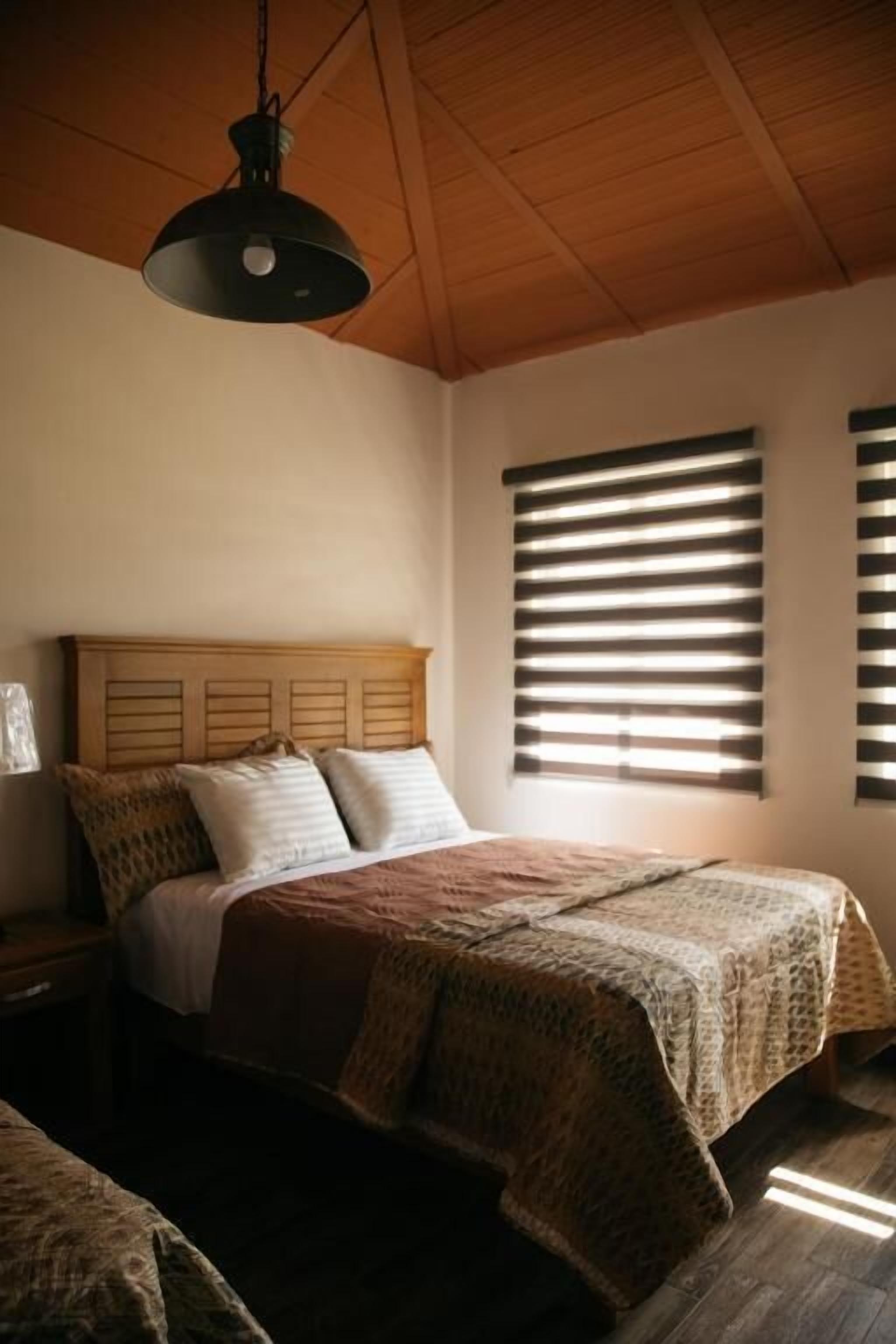 In-room safe, iron/ironing board, free WiFi