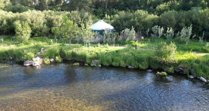Glamping Yurt with Firepit, Hammock & Wood Stove in Garden Valley, Idaho