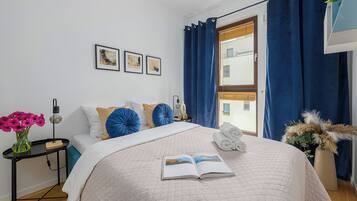 Ropa de cama de alta calidad y cortinas blackout