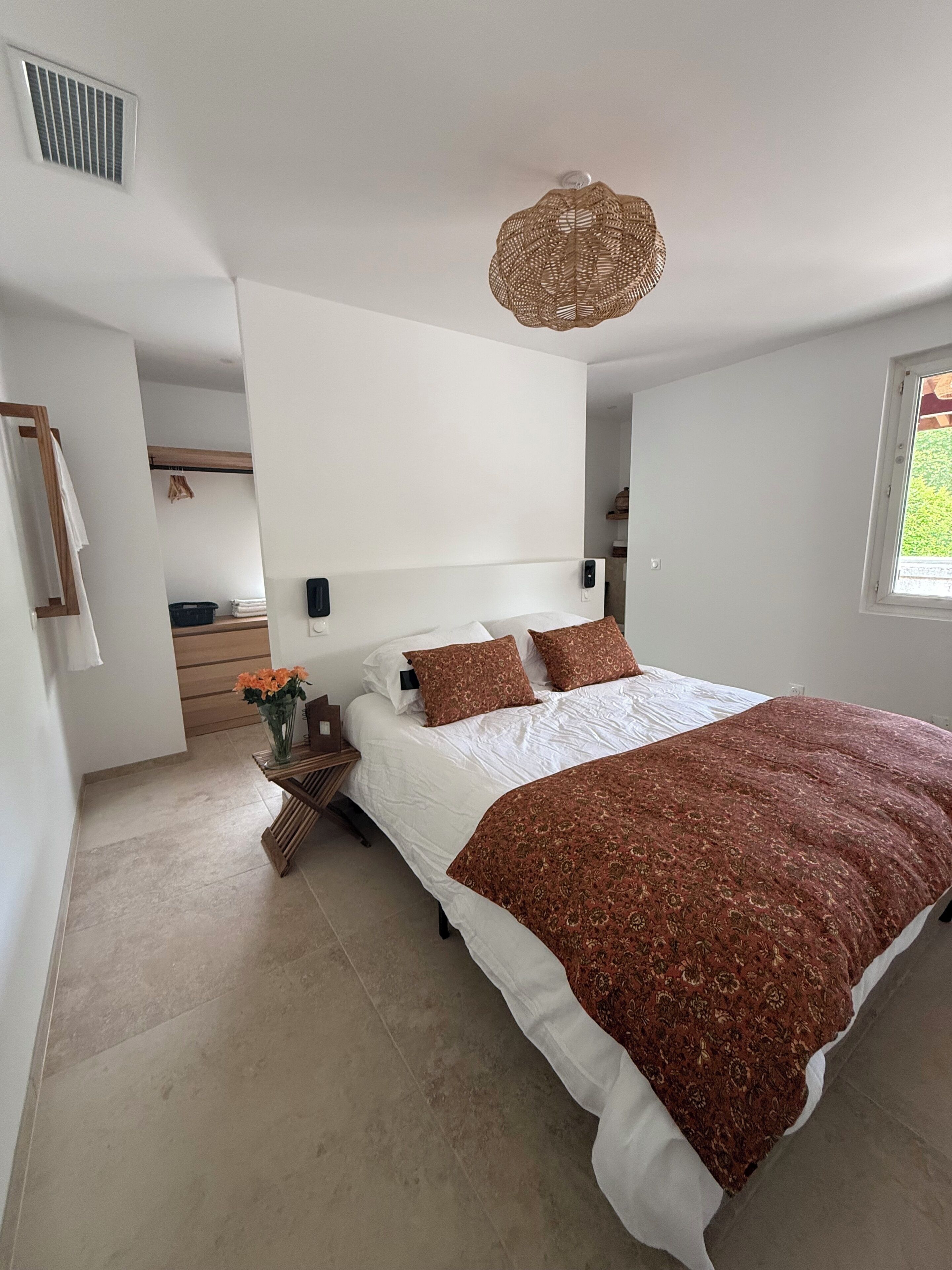 3 bedrooms, Internet