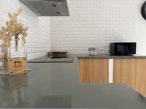 Private kitchen - SOLEO Vacation Home (Solférino)
