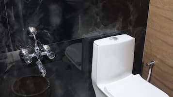 Ducha, toallas y jabón