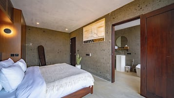 Cortinas blackout, wifi gratis y ropa de cama