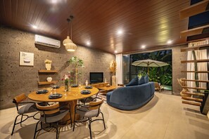 Villa, Private Pool, Pool View | Dining - Lara Residence 1 Canggu (Canggu)