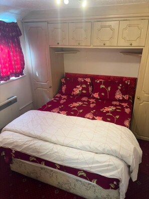 Room - Suite in LS7, Great For Contractors (West Yorkshire)