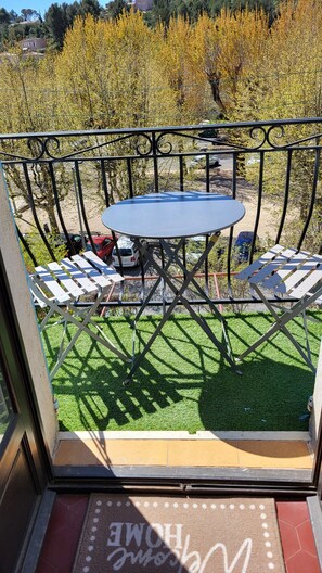 Outdoor dining - La Verdière (Flayosc)