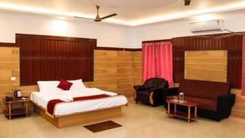 Deluxe Double Room, Patio, Mountain View | Desk, iron/ironing board, WiFi (free)