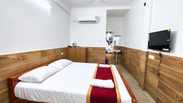 Escrivaninha, ferros/tábuas de passar roupa, Wi-Fi de cortesia