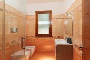 Maison, 5 chambres, vue mer | Salle de bain