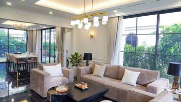 Villa, 2 Bedrooms, Private Pool, Sea View | Living area