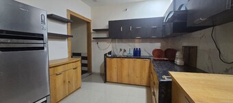 The white Town Homestay