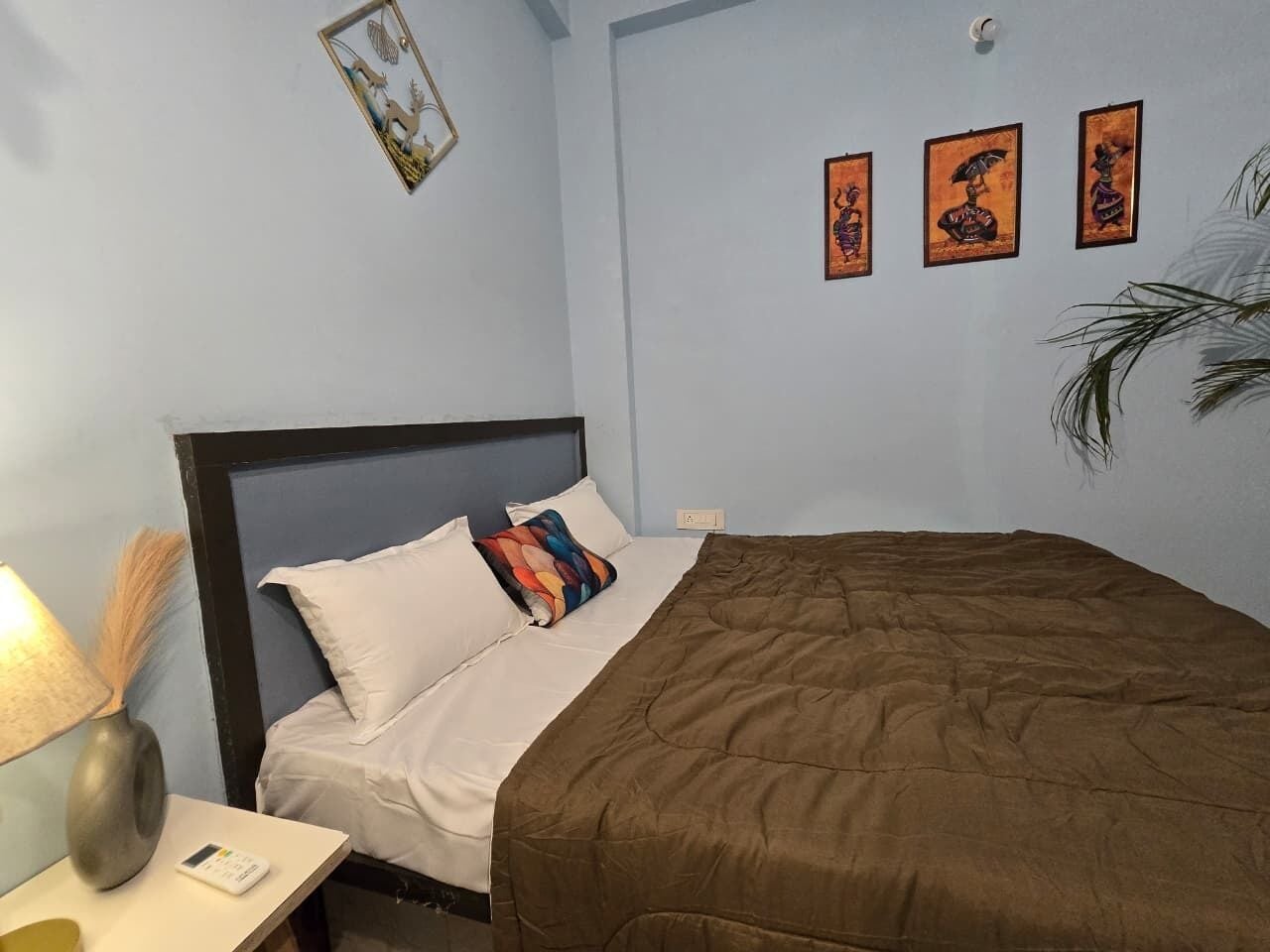 Deluxe Double Room, Balcony, City View | Laptop workspace, WiFi (free)