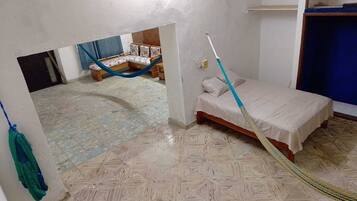 4 bedrooms, Internet, bed sheets