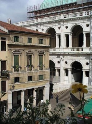 Point of interest - Room with a private bathroom and breathtaking views in the heart of Vicenza (Vicenza)