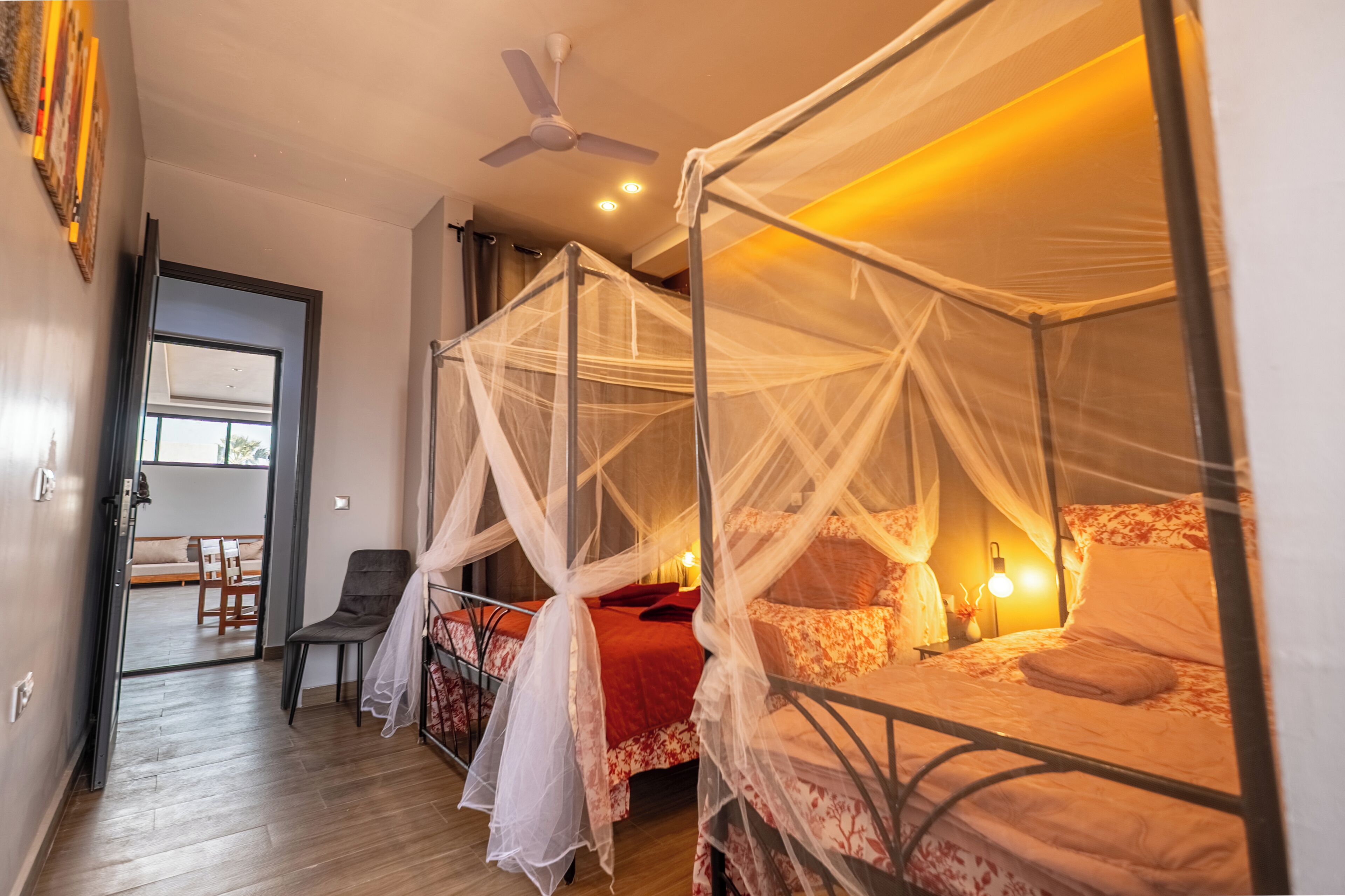 7 slaapkamers, een strijkplank/strijkijzer, wifi, beddengoed
