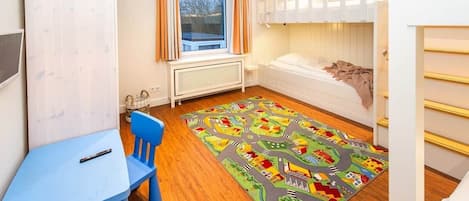 3 makuuhuonetta, ilmainen Wi-Fi, vuodevaatteet