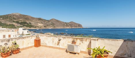 Apartment, Sea View | Property grounds