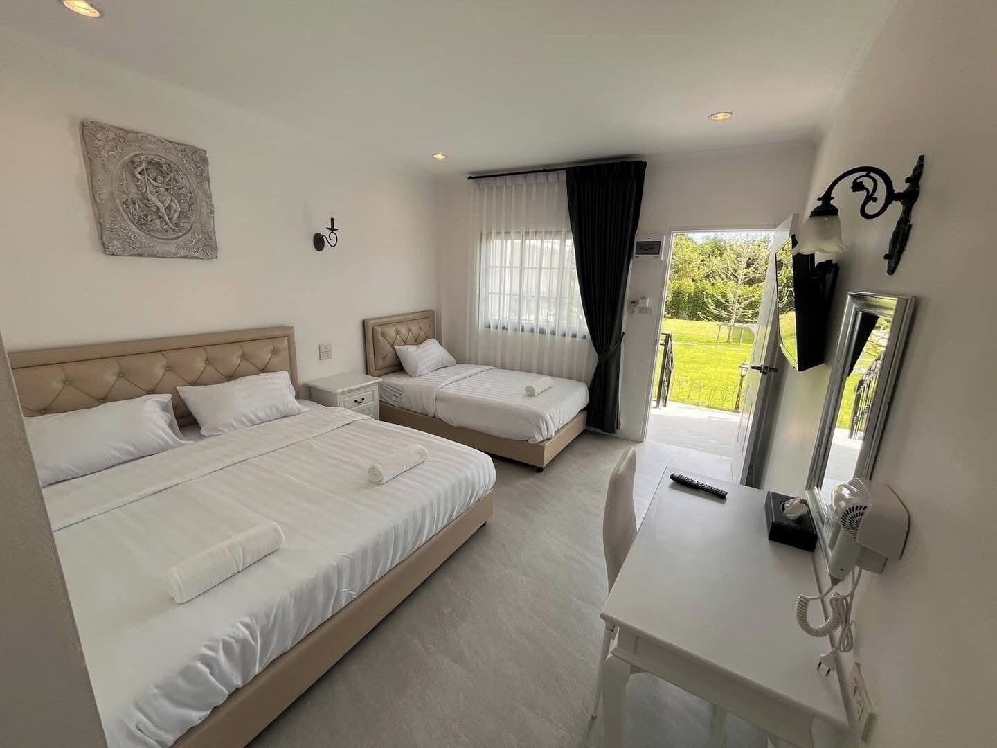 Standard Triple Room | Cribs (free), WiFi (free), bed sheets