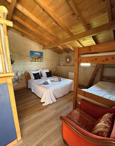 Chambre d'hôtes avec cuisine et terrasse panoramique sur les Pyrénées