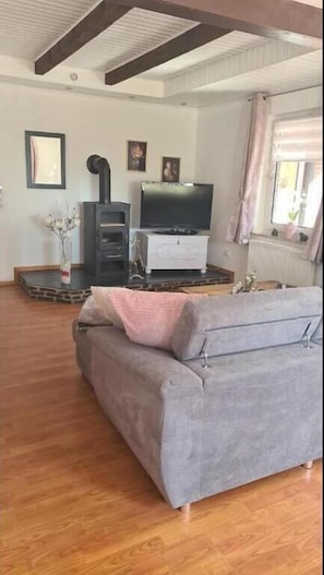 Classic Apartment | Living area