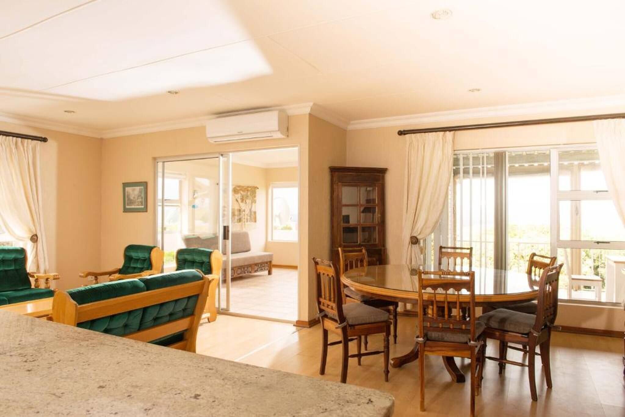 Apartment, 3 Bedrooms, Balcony, Ocean View | Living room