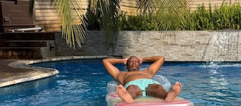 Luxurious 4-bedroom House Rental With Pool Access in Ngaka Modiri Molema