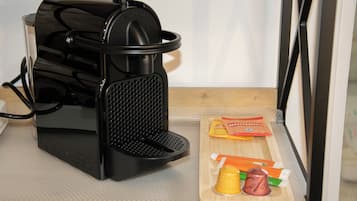 Kaffee und/oder Kaffeemaschine
