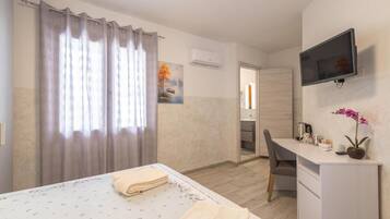 Comfort Double or Twin Room, Balcony