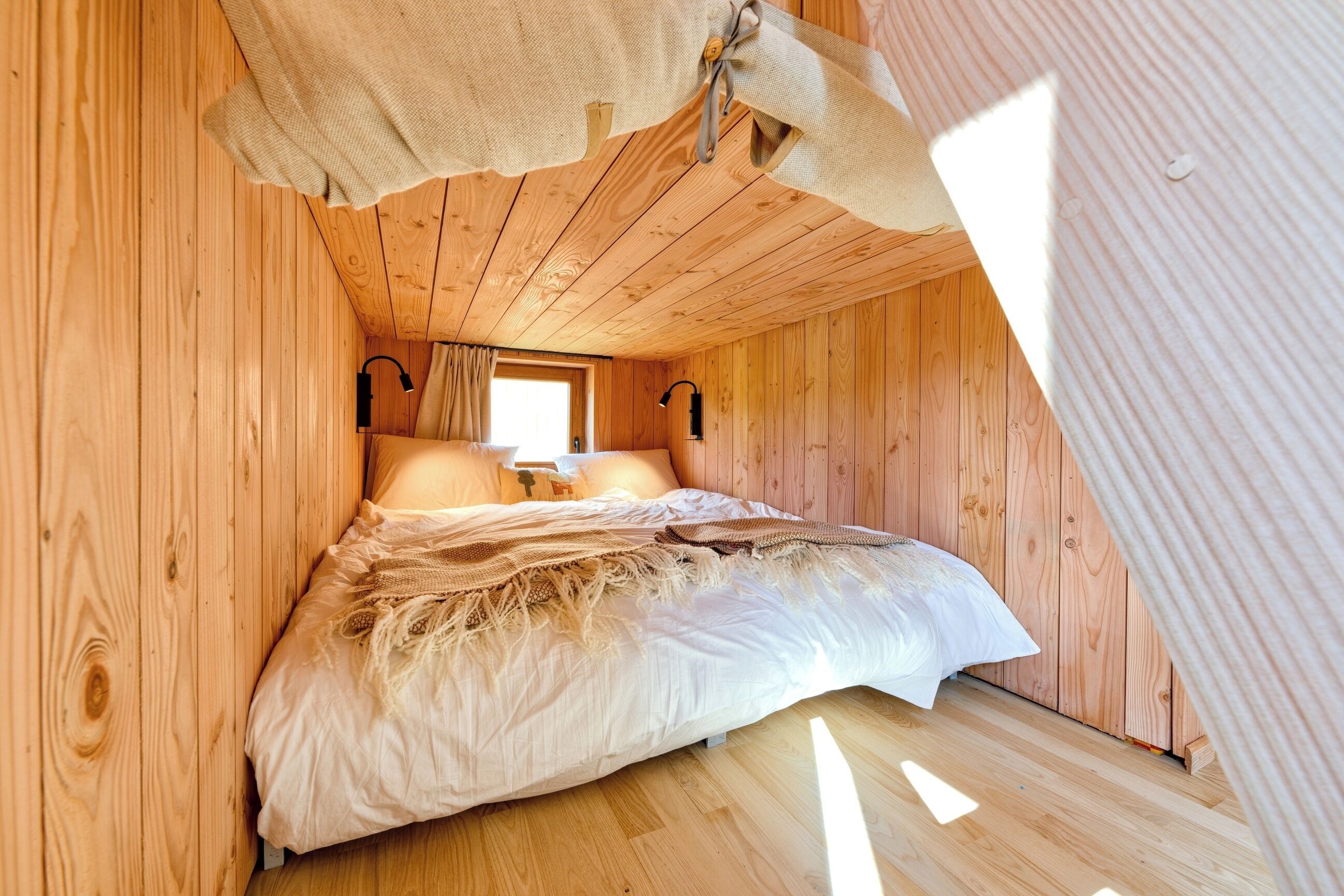 Premium Cabin, Garden View | Blackout drapes